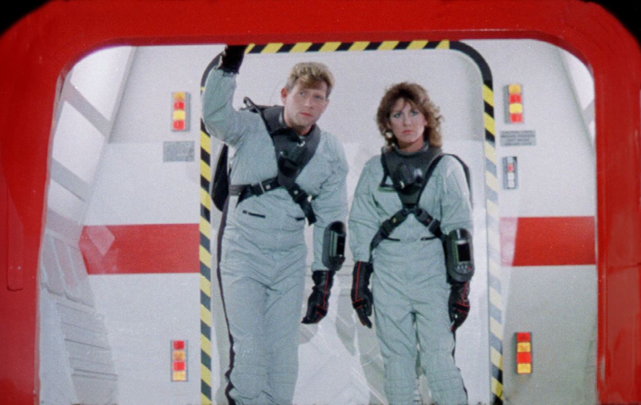 Outerworld — production still 8